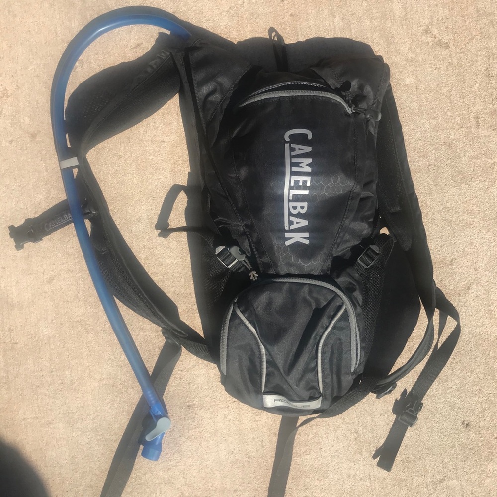 Camelbak 85 oz hydration pack